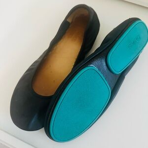 Black Tieks
